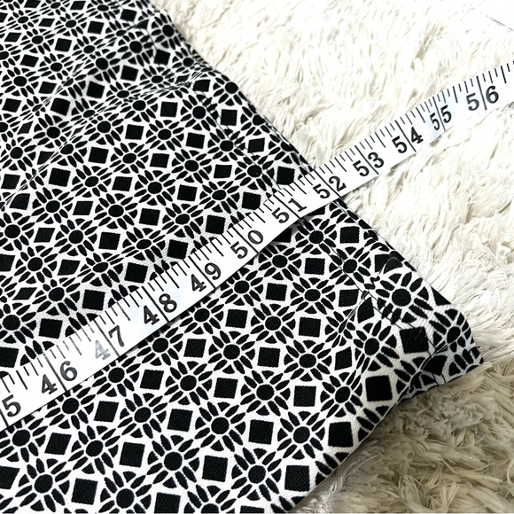 T by Talbots Drawstring Waist Short Sleeve Geometric
Print Maxi Dress - Picture 13 of 13